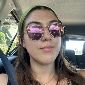 Meet your Posher, Jules!